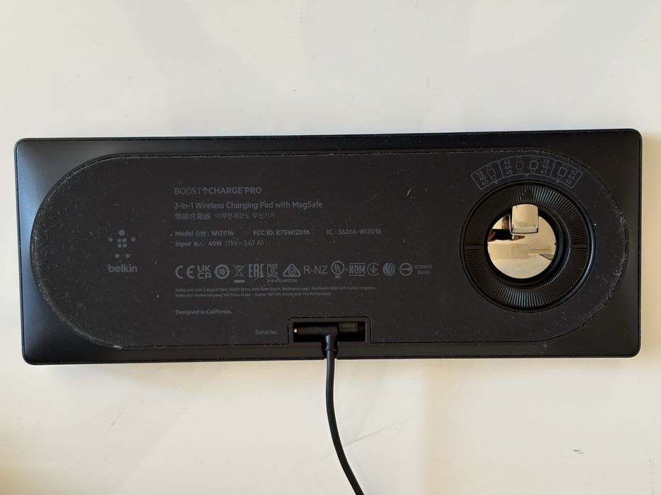 Base de Carregamento Belkin 3 em 1 para iPhone, Airpods e Apple Watch