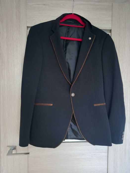 Marynarka na imprezę.