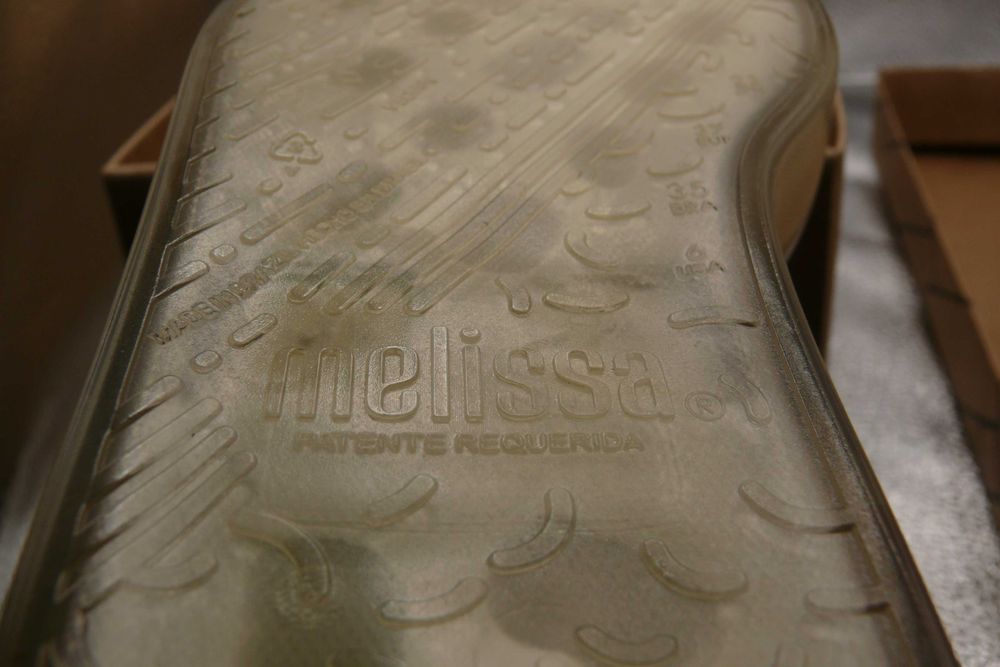 Sandalias Melissa, Plantaforma
