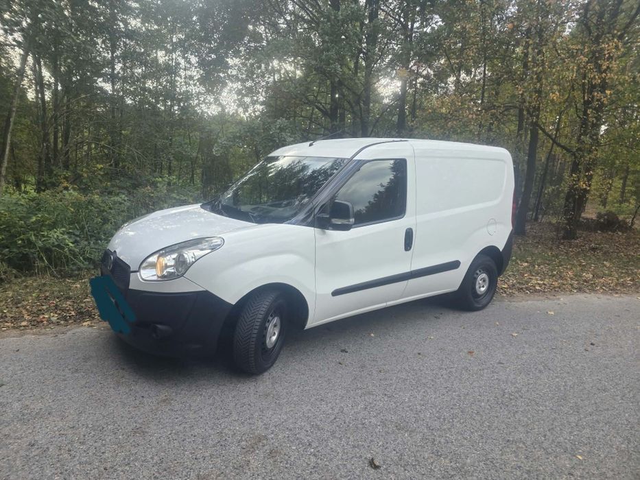 Sprzedam Fiata Doblo 1.6  2012