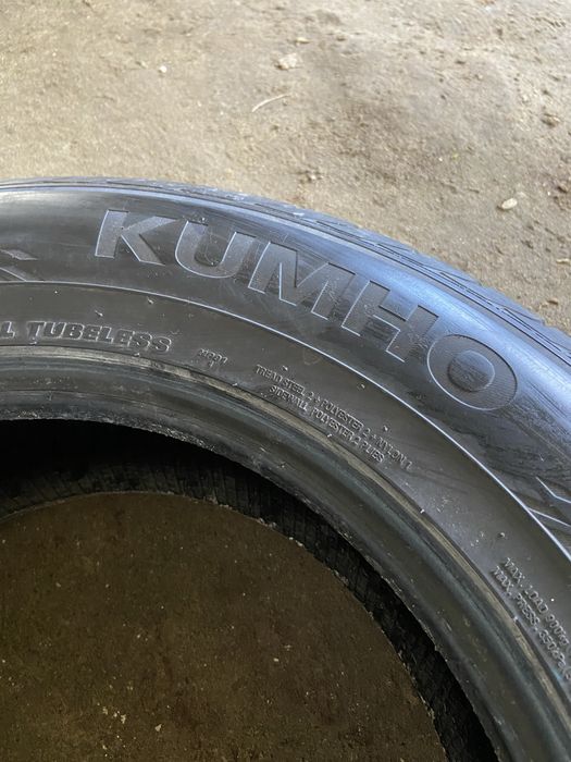 Шини 235/65 r17 гума Kumho 2018рік