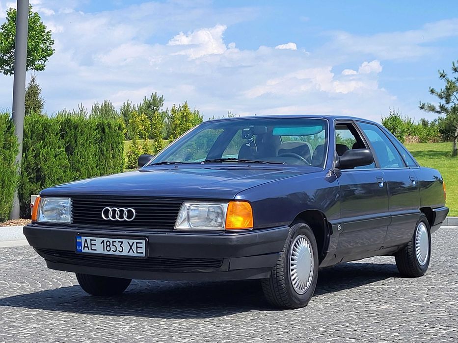 AUDI-100 C3- exclusive-Old Car