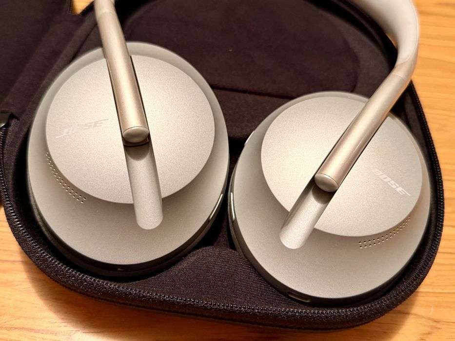 Bose Noise Cancelling Headphones 700 + nowe Pady