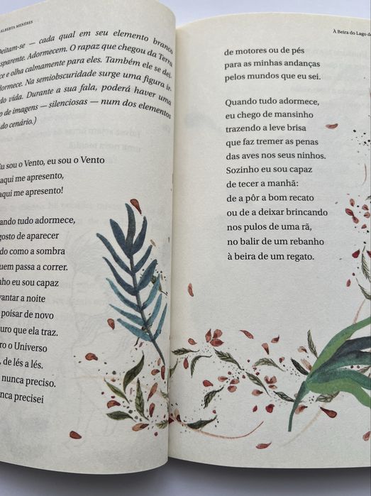 Maria Alberta Menéres - À Beira do Lago dos Encantos