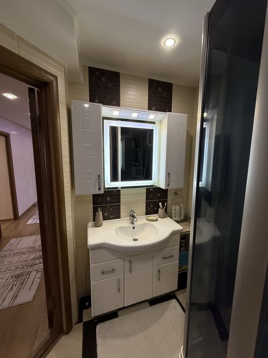 Оренда ВІП- квартири з сучасним ремонтом та технікою