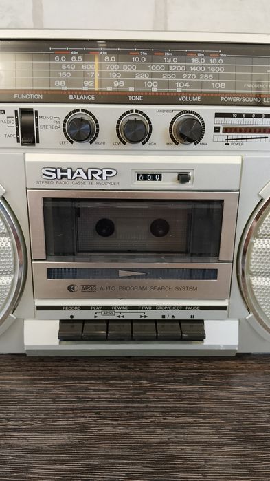 SHARP GF-5757 Stereo Radio Cassette Recorder