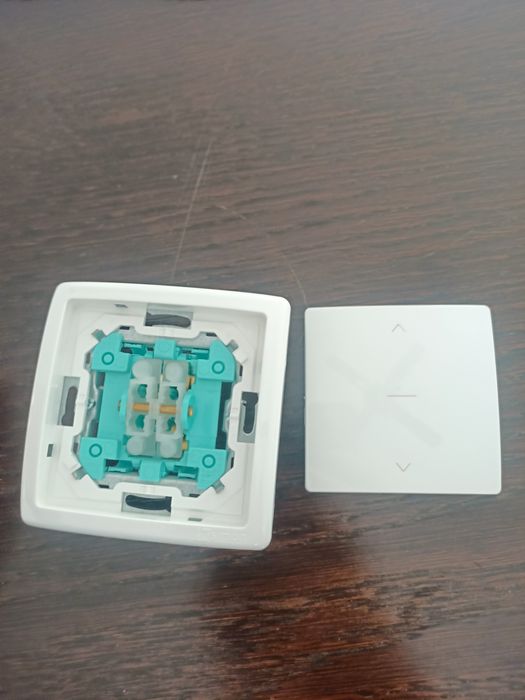 Włącznik rolet Simon