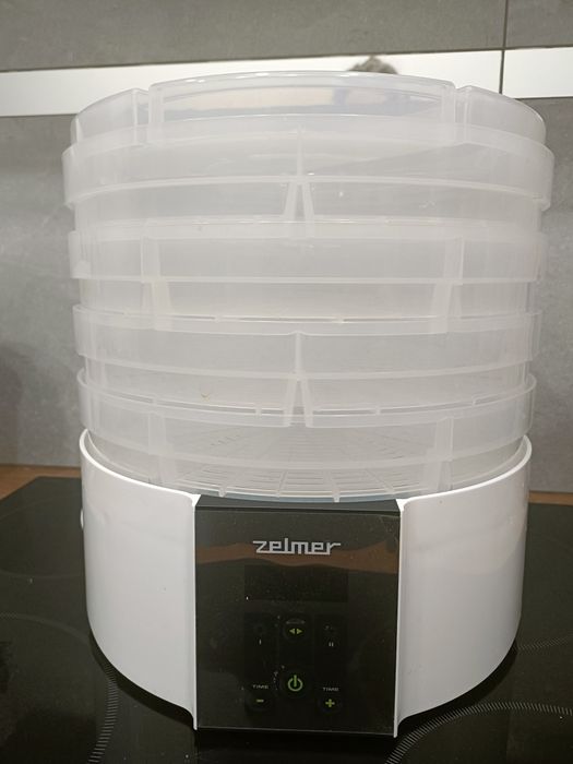 Suszarka spożywcza do owoców, warzyw, grzybów -  Zelmer Fd1002