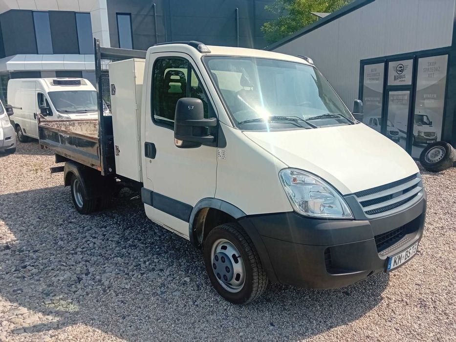 Wywrotka na wynajem dmc 3500 kg na prawo jazdy kat B