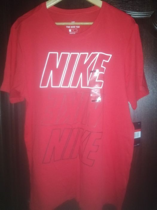 Продам футболку Nike, новая, размер L