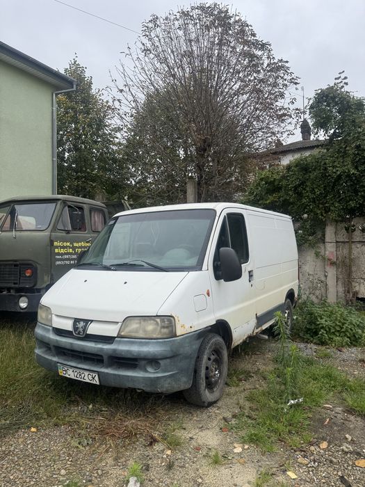 в продажі робочий автомобіль