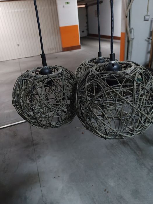 Candeeiro Antigo triplo em verga preta