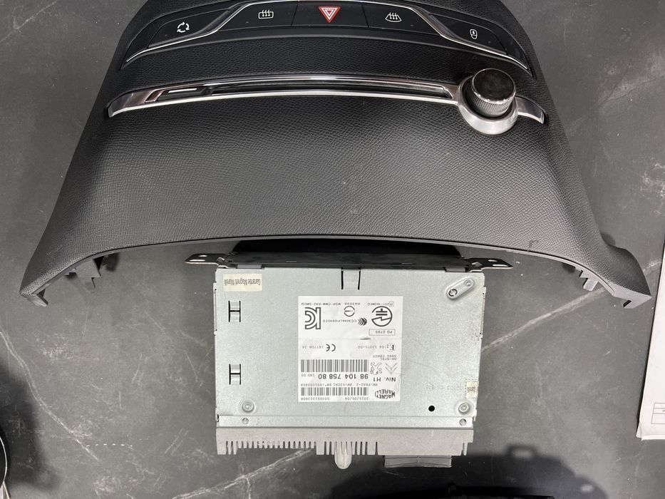Radio para Peugeot 308
