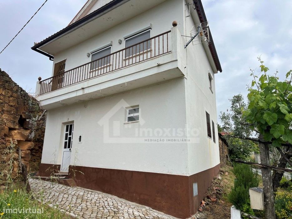 Casa de Aldeia pronta a habitar em Figueiró dos Vinhos