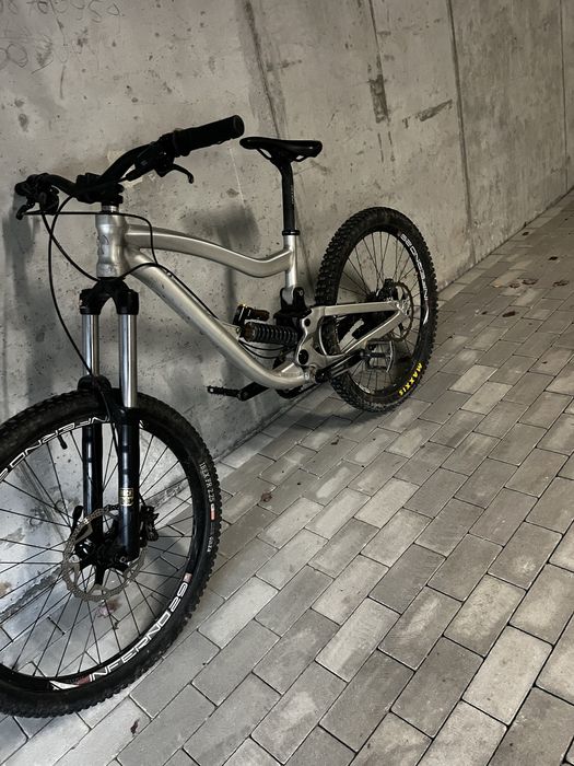 Nukeproof Lublin •