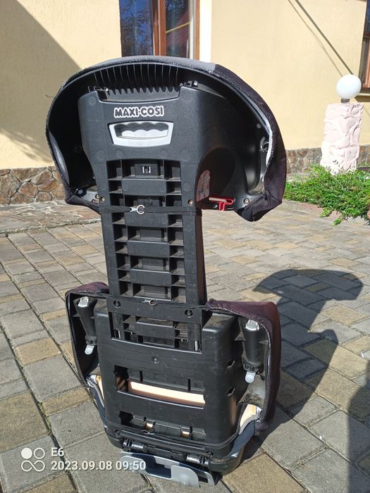 Авто-крісло дитяче