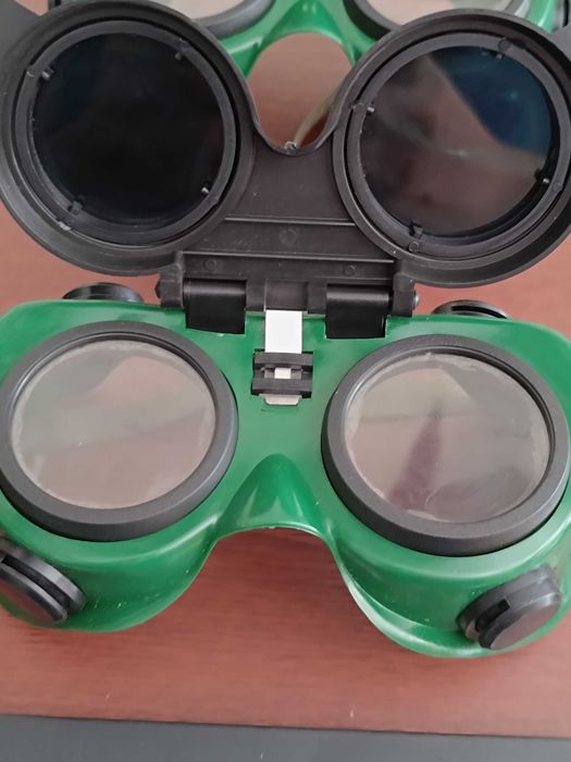 2 Óculos de Proteção para Soldar Novos