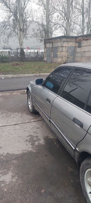 Продам BMW 735