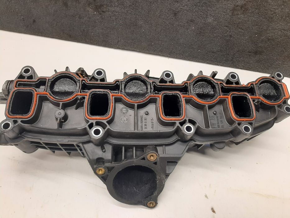 Впускний колектор Volkswagen 2.0 cba 103kw 03l129711ag