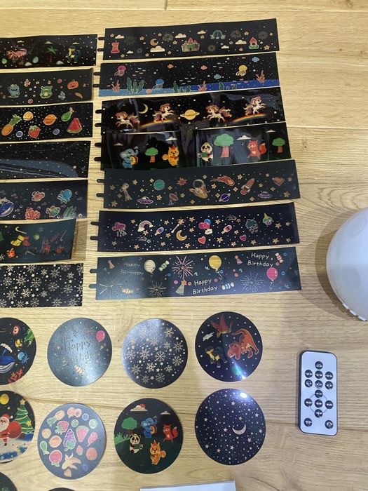 Projektor gwiazd Lampka nocna 2w1 z pilotem Stan idealny