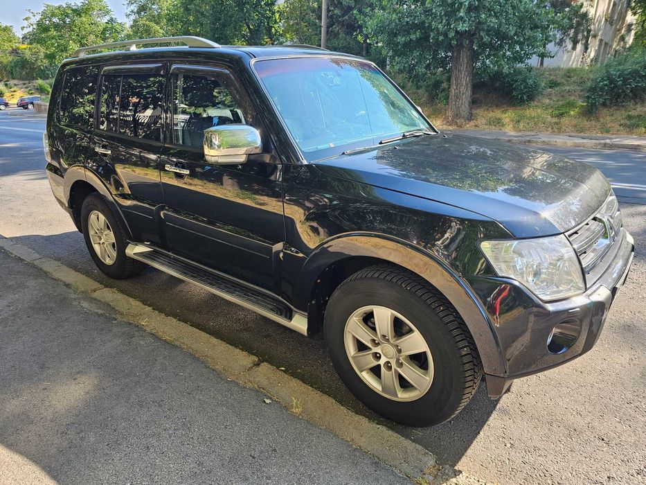 Mitsubishi Pajero 4