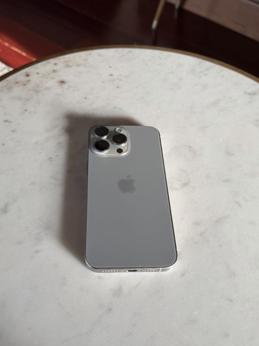 iPhone 15 Pro Max 1TB 85% Bat