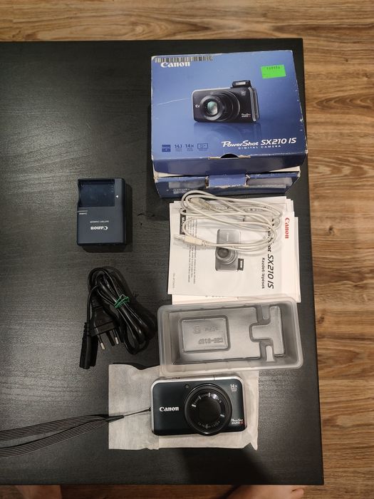 Canon PowerShot SX210 IS ジャンク品 Canon PowerShot SX210 IS ジャンク品