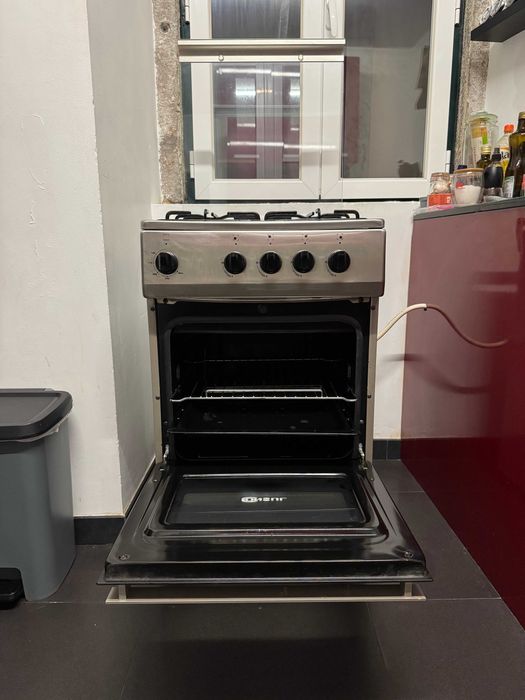 Fogão a Gás Butano/Propano Consul Myto F55 X Inox – Ótimo Estado