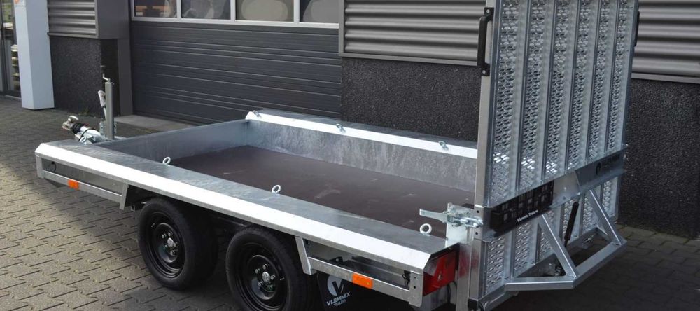 Reboque Porta Máquinas 3500kg (2830kg) - 3m x 1.5m
