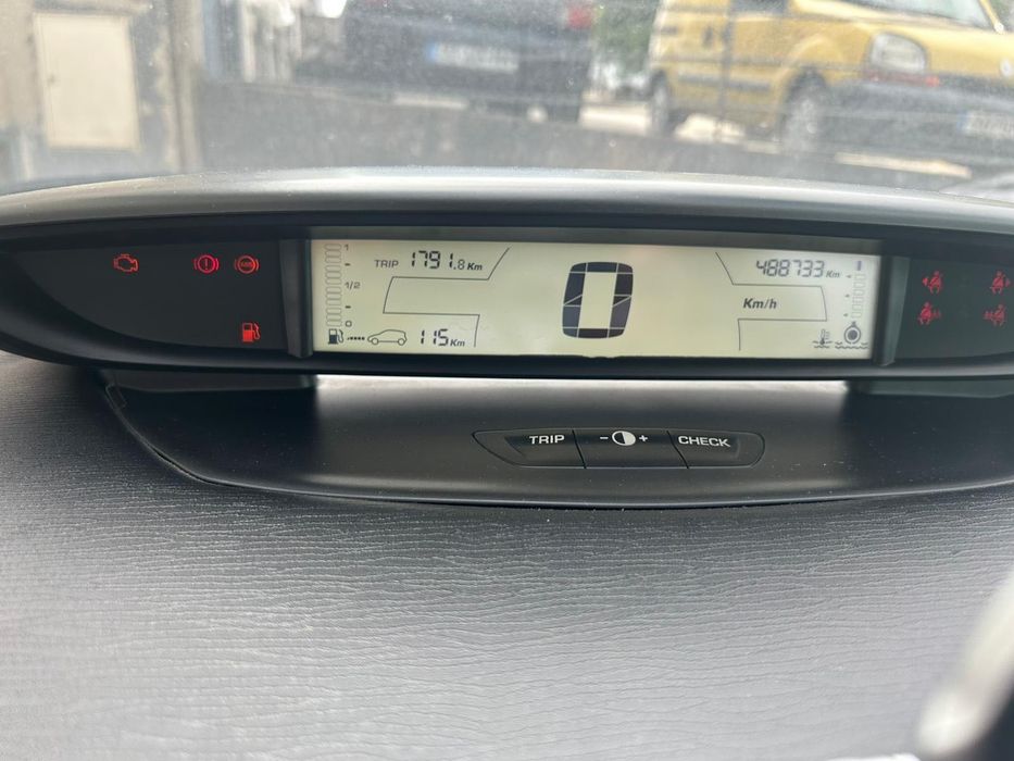 Citroën C4 em funcionamento – uso diário