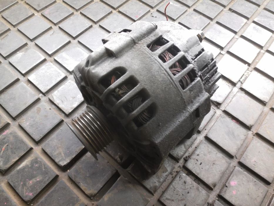 ALTERNATOR RENAULT MEGANE II 1.9 dCi 120 - F9Q 8200290217