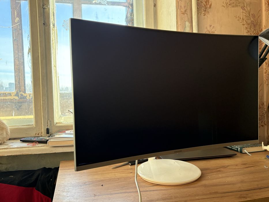 Монітор Samsung Curved Monitor 32” CH711 БИТА МАТРИЦЯ