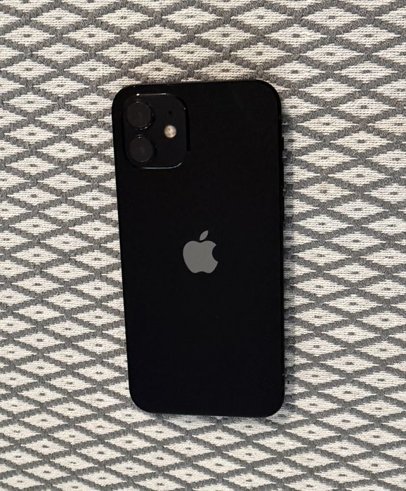 Telefon Iphone 12 -64gb , bardzo dobry stan .