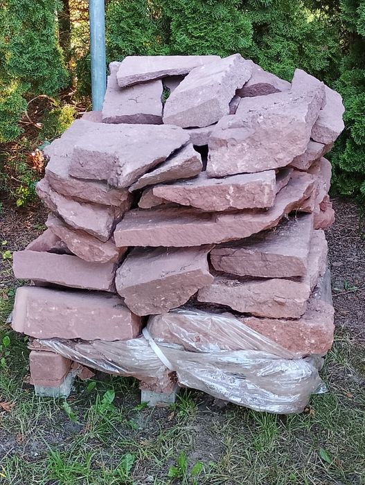 Kamień ozdobny czerwony