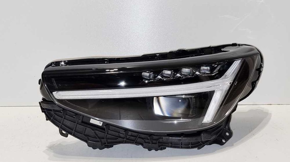 Reflektor lewy Full Led Volvo XC40 Lift Pixel europa