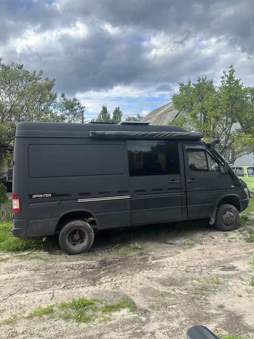 Mercedes-benz sprinter 4x4 будинок на колесах