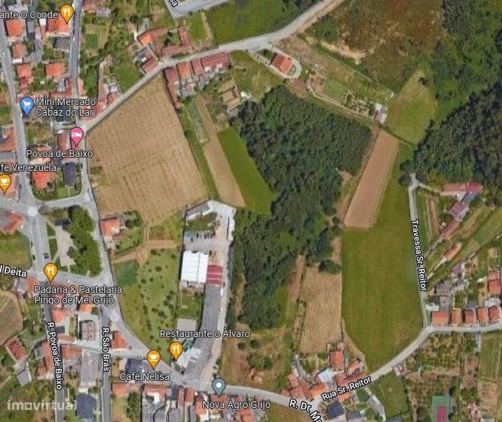 Building Plot for Sale in Grijó.