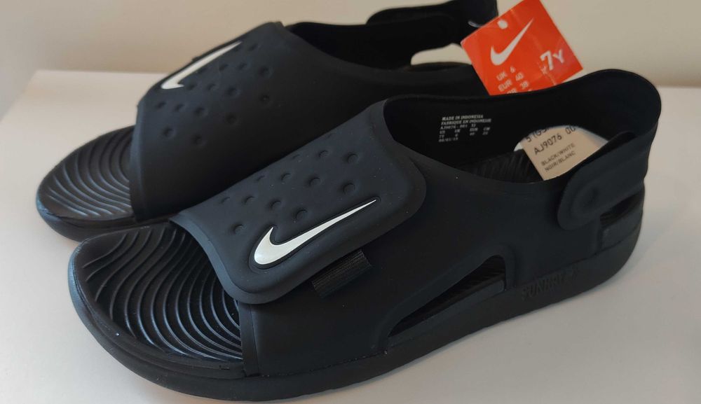Нові босоніжки Nike Sunray Adjust 5 Us 7Y на 39-40 устілка 25 см. оригінал сандалі аквашузи