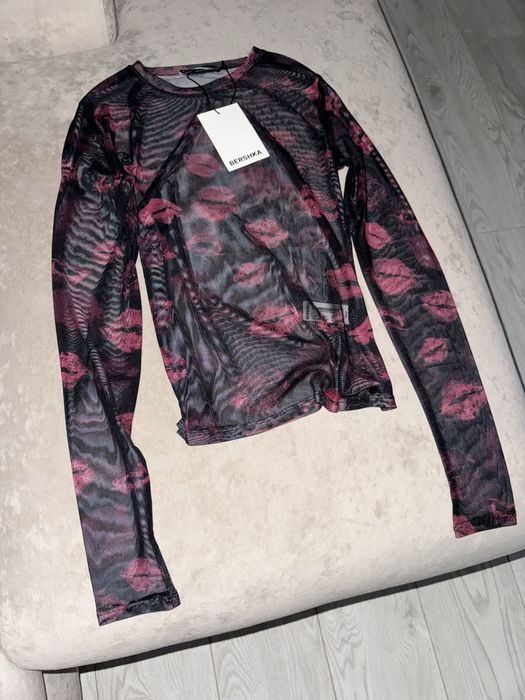 XS, S, M. Футболки Bershka бершка, футболки в стилі скімс skims