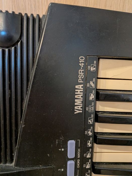 Yamaha PSR-410 – keyboard