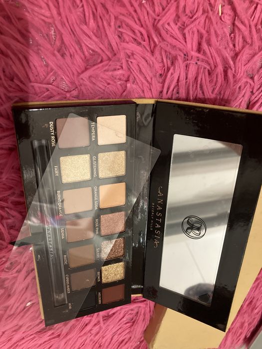 Paleta cieni do powiek soft glam Anastasia beverly hills