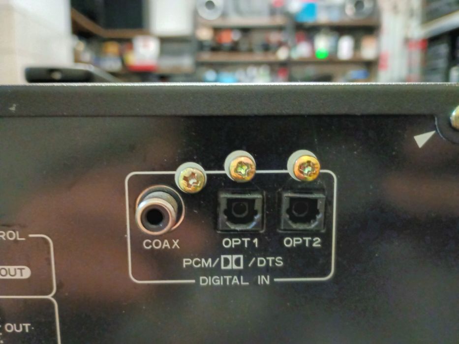 Amplituner PIONEER VSX609RDS, pilot