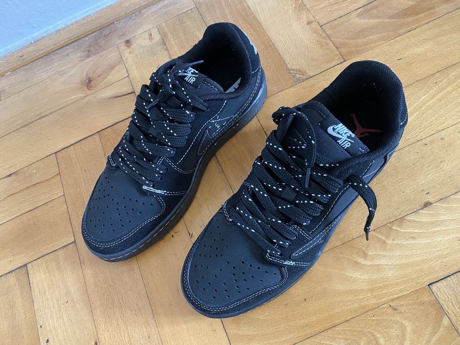 buty sportowe.