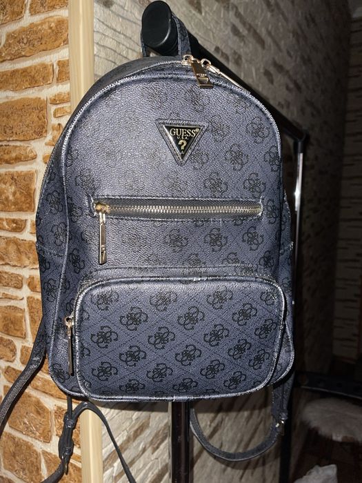 Рюкзак жіночий Guess