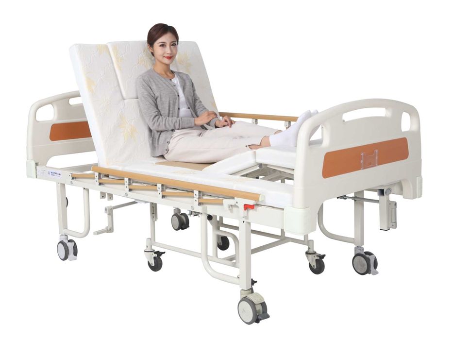 Скидка! Медицинская кровать с туалетом и встроенным креслом W03.