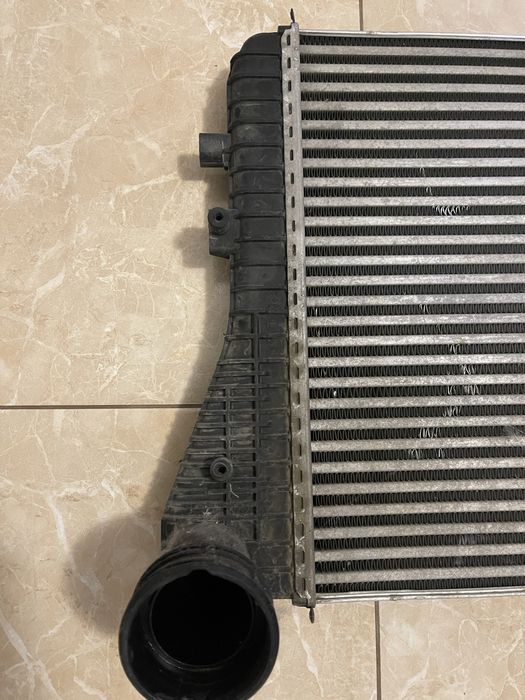 Інтеркулер 1.8-2.0TSI. 1.6- 2.0TDI - 1K0145803Q, 1K0145803R