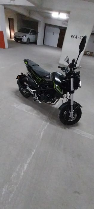 Benelli TNT 125 + Equipamento –