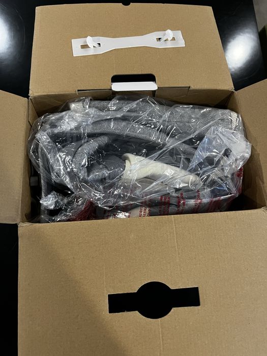 Chicco Hip Seat Carrier - All In One