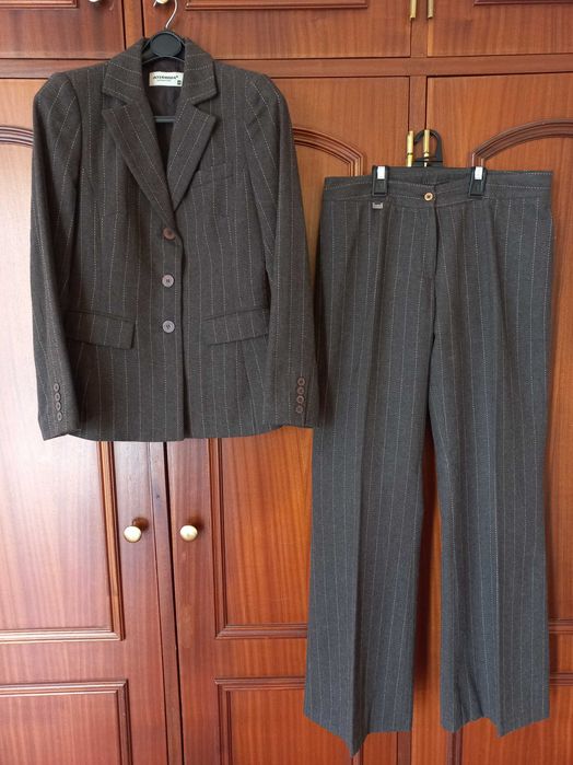 Casaco e Calças de Fato Mulher - Intermoda