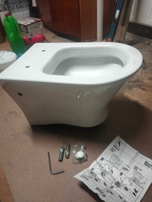 Miska wisząca WC ROCA Nexo WC Rimless A34664L000